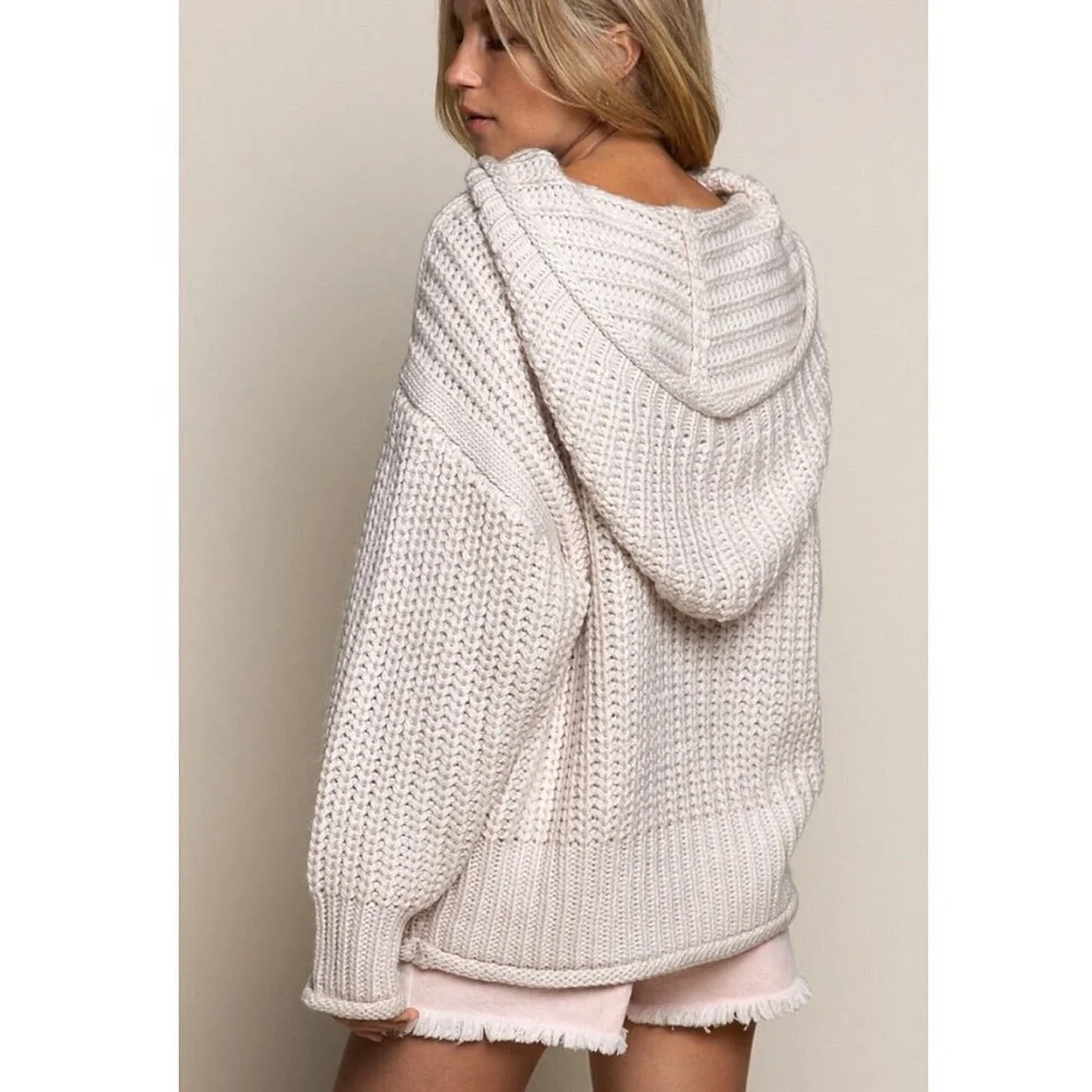 🦊 Coziest Sweater! 🦊 - Picture 2 of 3